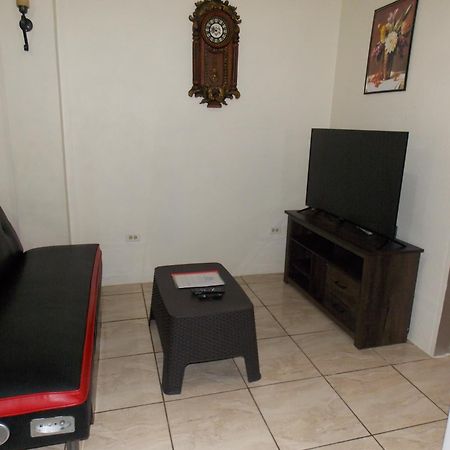 Stewart Apt- Trincity, Airport, Washer, Dryer, Office, Cable , Wifi Zewnętrze zdjęcie
