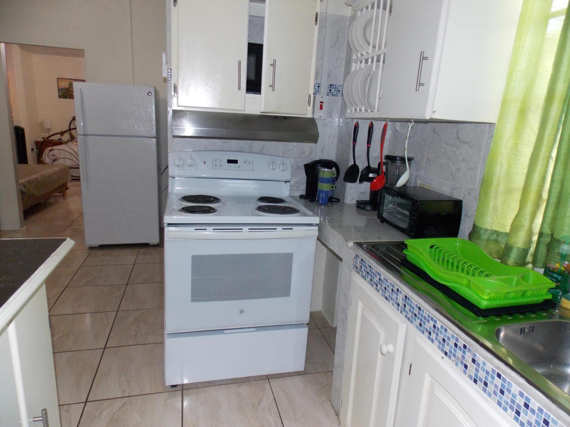Stewart Apt- Trincity, Airport, Washer, Dryer, Office, Cable , Wifi Pokój zdjęcie